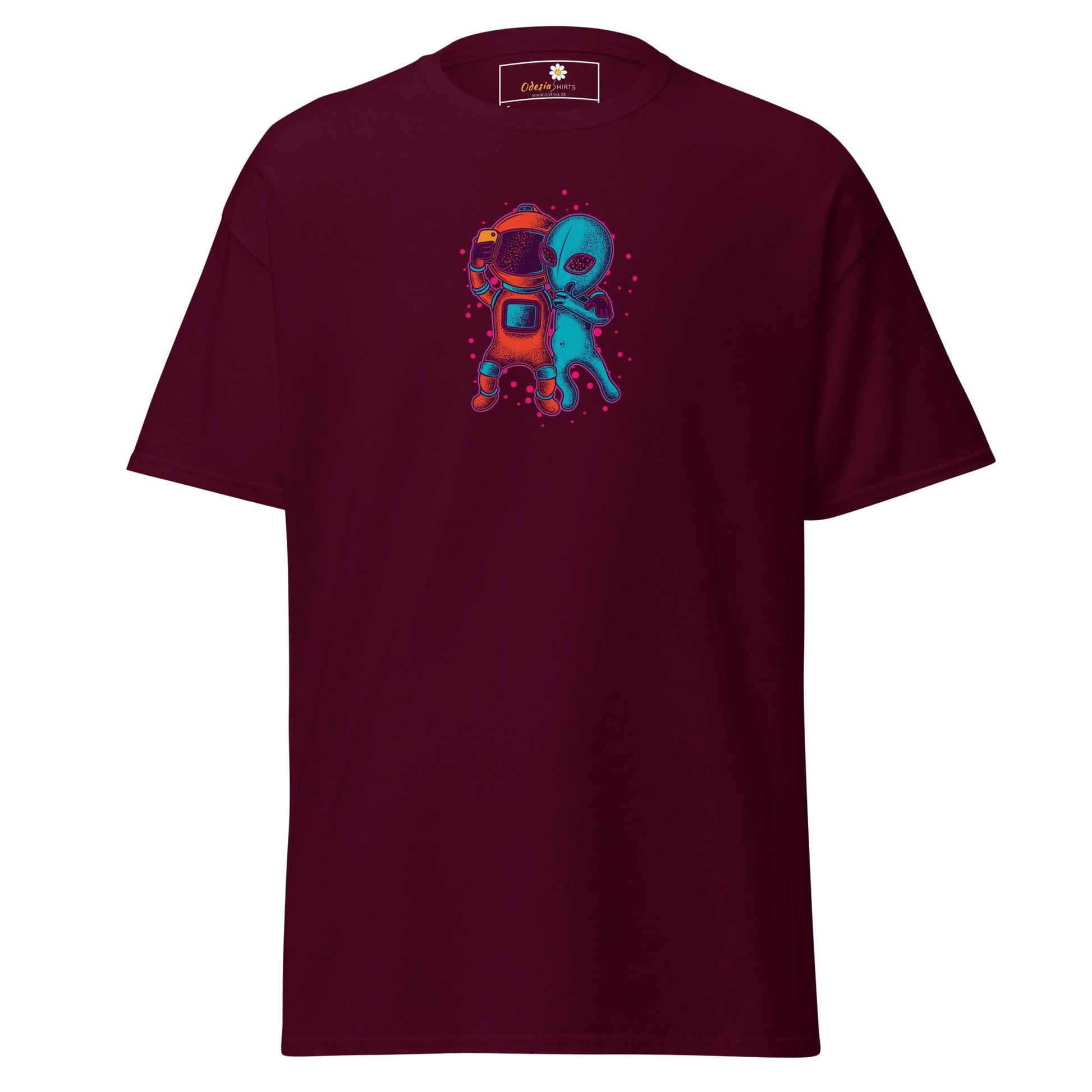 Unisex classic t-shirt - ASTRONAUT ALIEN SELFIE - REGULAR - Maroon / S